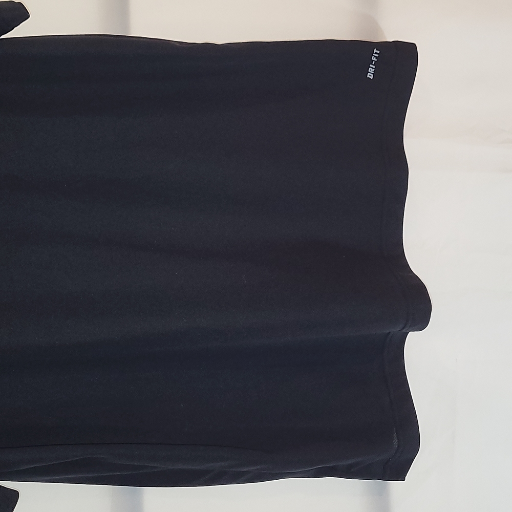 Women's Black Nike Dri-fit Short-sleeved Shirt (L) - Picture 6 of 12
